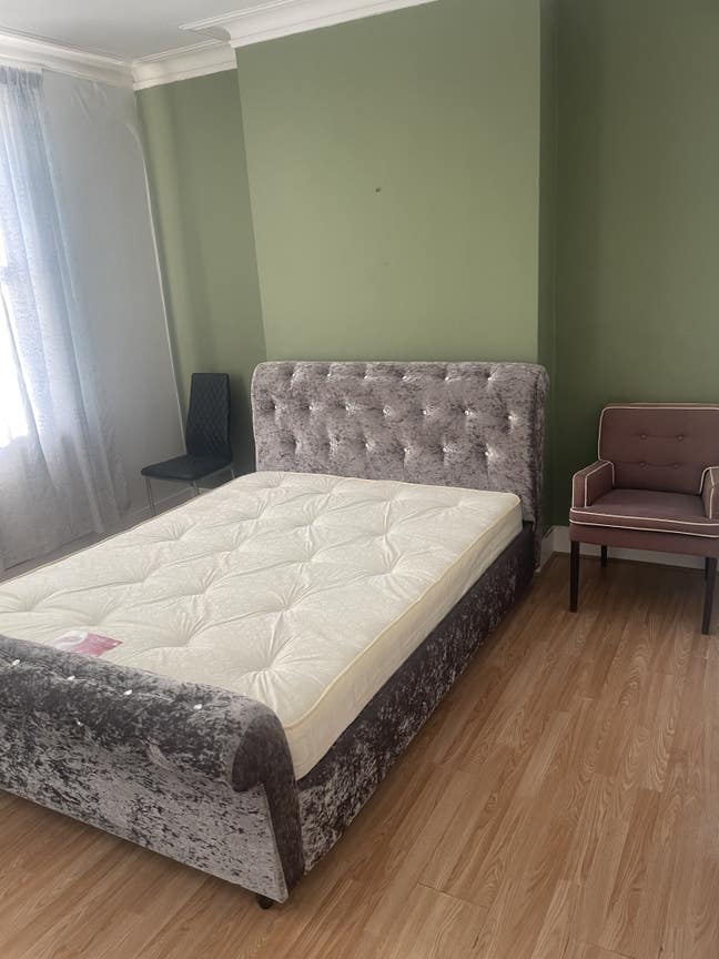  Double rooms  to rent Main Photo