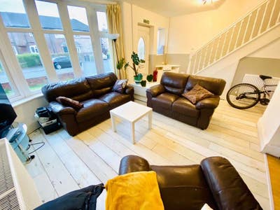 Large furnished room. Withington. Male household.  Main Photo