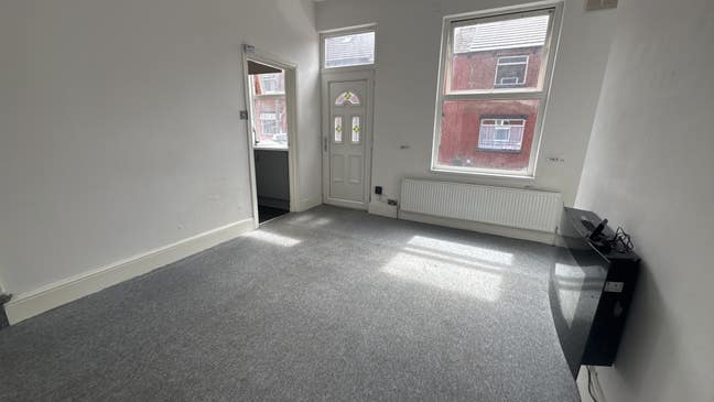 2 Bed House in Cross Green Main Photo