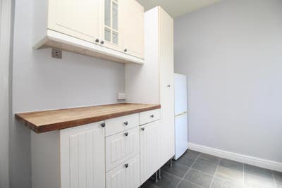 2 Bed Ground Floor Flat in Adel Main Photo