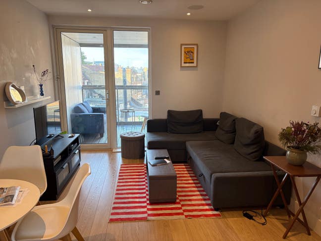 2 week sublet August  Main Photo