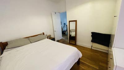 Double room near Canary Wharf & Excel Centre Main Photo