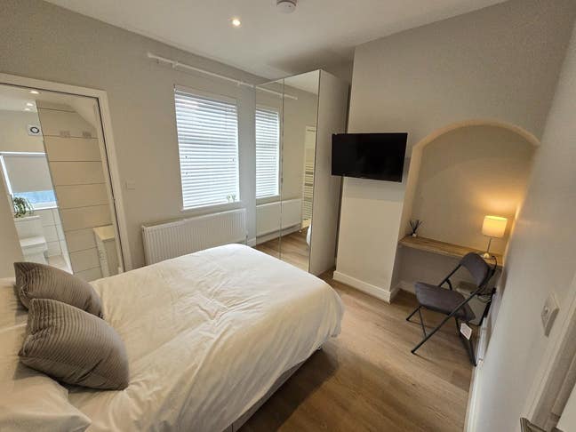 🔥High-End Modern Spacious Rooms, Central Location Main Photo
