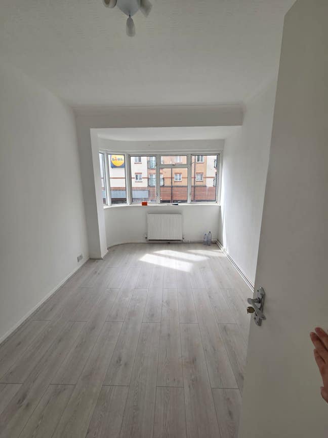 ☘️Newly Refurnished 6 Bedroom- 1 Room Available Main Photo