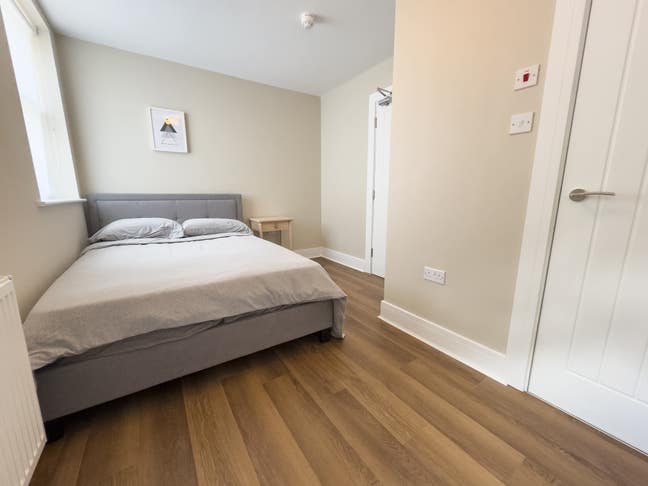 Aigburth L17 - Last Room Available** Main Photo