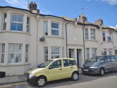 Spare Room in a stunning 4 bed house Main Photo