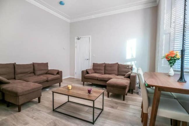 6 En Suite Bedrooms for company lets ✨ Main Photo
