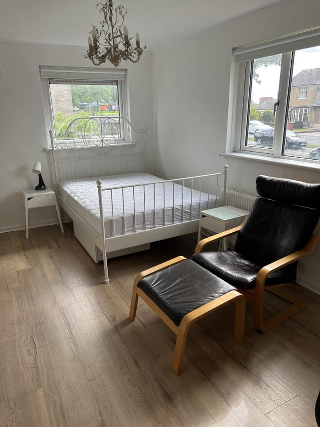 Professional house share near Blackburn hospital  Main Photo