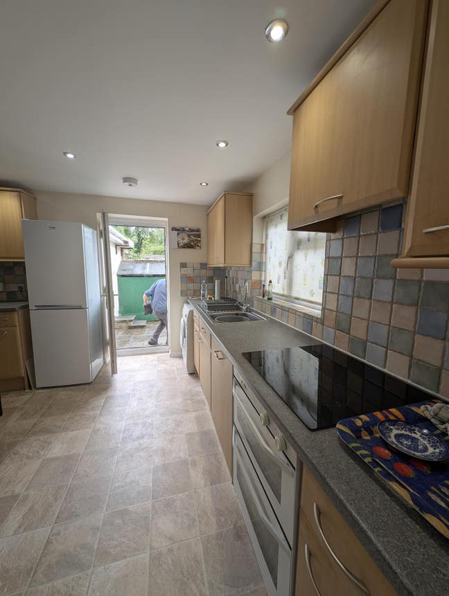 1 bedroom annex, midweek only, bills included Main Photo