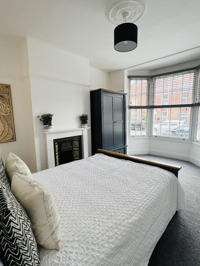 Spacious Double Room, Angel Road  Main Photo