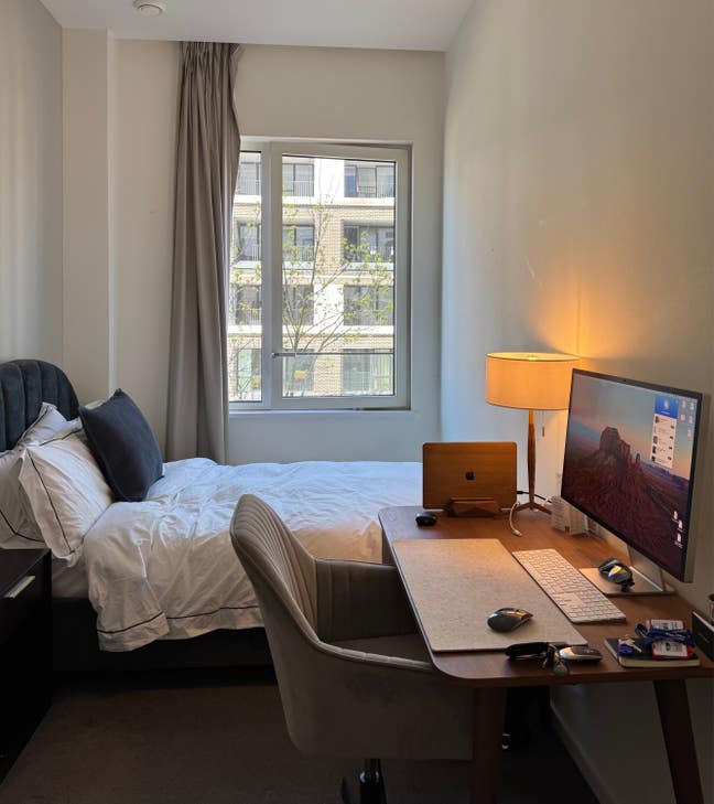 Comfortable double room in East Village Main Photo