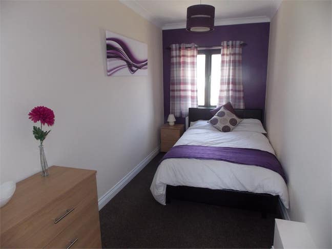 Affordable Ensuite Room on Kent Road, PE3  Main Photo