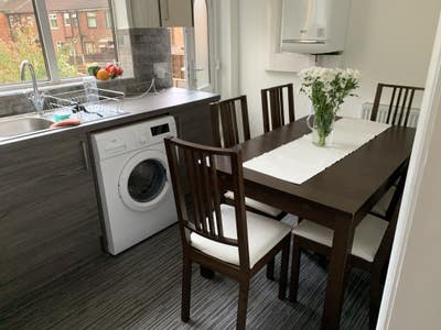 Single room for rent  Main Photo
