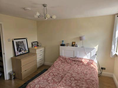 Short term sunny sublet 🌞 available for 6 weeks Main Photo