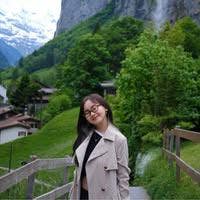 Room for professional female Main Photo