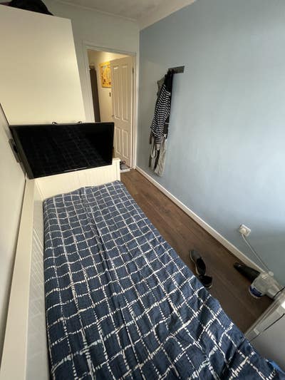 Single and double bedroom to rent Main Photo