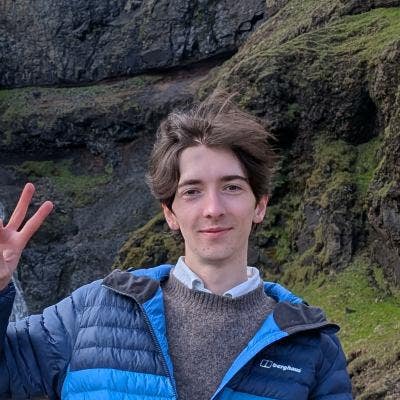 Hi there. I'm looking to move to Bristol for ... Main Photo
