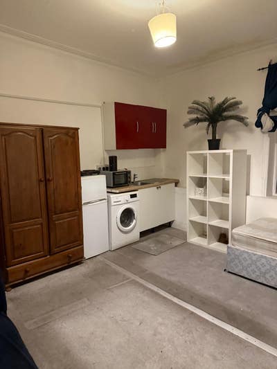 Sydenham  Main Photo