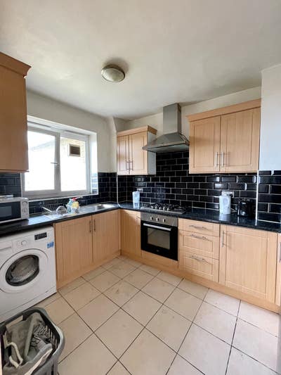 Stepney Green, E1, Lovely 3 Bedroom Flat Main Photo