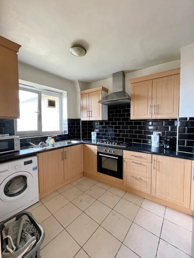 Stepney Green, E1, Lovely 3 Bedroom Flat Main Photo