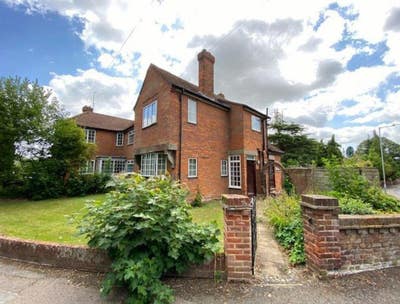 Double Room in 4-Bed Student House Lease Takeover Main Photo