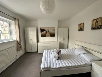 ✨Bright room in city centre near hospital in SO15✨ Main Photo