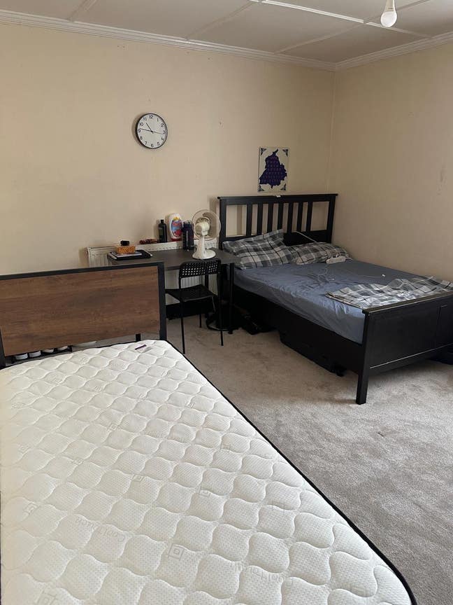 Double Room in Woolwich  Main Photo