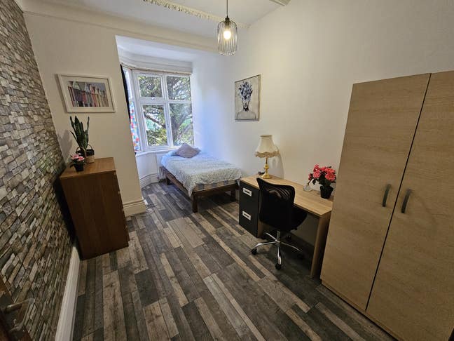 Lovely Single room in a quiet area in Willesden  Main Photo