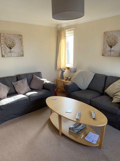 Double Room in 2 Bed Flat near Royal Infirmary  Main Photo