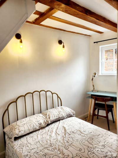 Double room with ensuite bathroom in city centre Main Photo