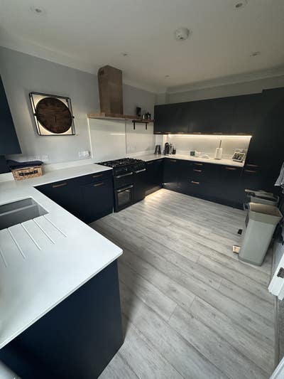 Double room for rent in a quiet house  Main Photo