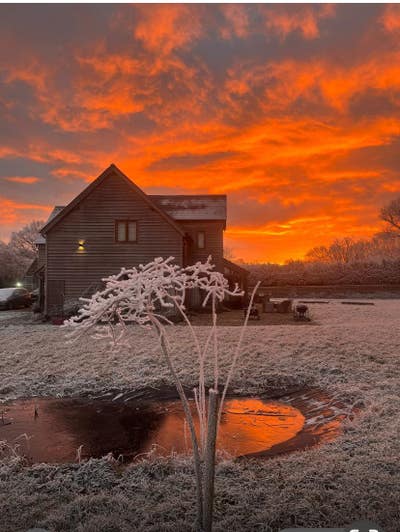 Beautiful semi rural position, room with a view  Main Photo