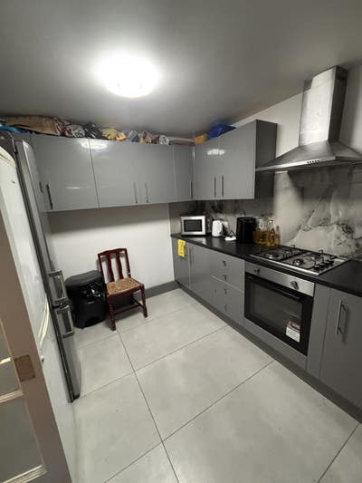 Double Room available near MK town Centre Main Photo