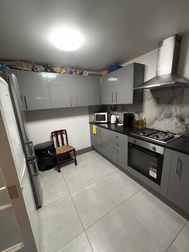 Double Room available near MK town Centre Main Photo