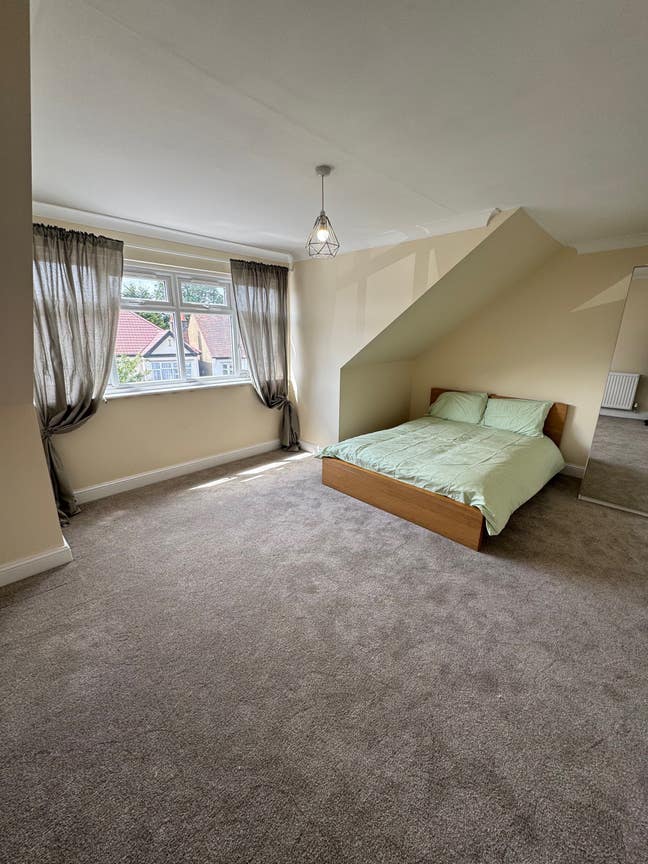 2 Furnished Rooms Near Croydon Hospital Main Photo