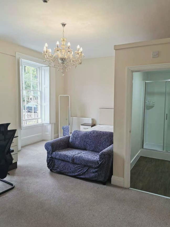 City Centre ensuite & studio rooms inc all bills. Main Photo