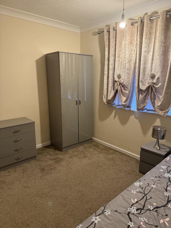 Double room to rent Main Photo