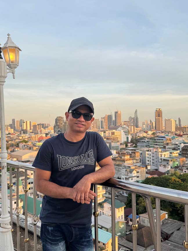 Professional Male seeks a single or double room Main Photo