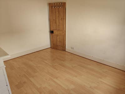 Affordable Spare room Main Photo