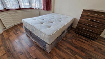 Large Room In Barking IG11 9HR. All Bills INC Main Photo