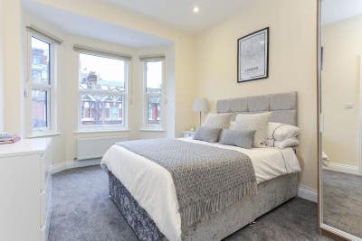 Lovely Spacious Double Bedroom in Acton W3 Main Photo