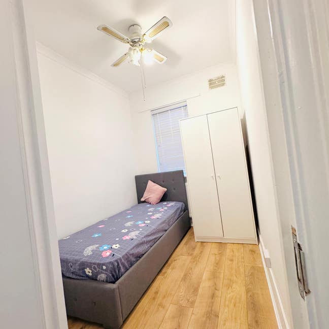  Single  room  rent  for female  Main Photo