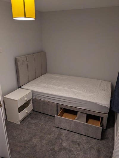 Cosy room in friendly professional houseshare Main Photo
