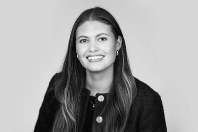 Professional Female seeking a double room Main Photo