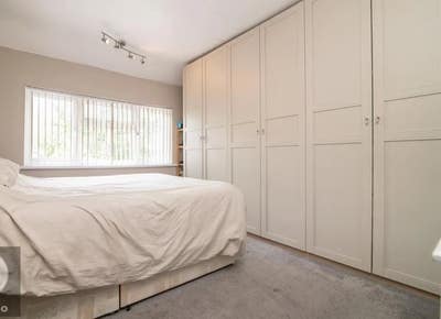 🏡 Double Room with Balcony Access –B11  Main Photo