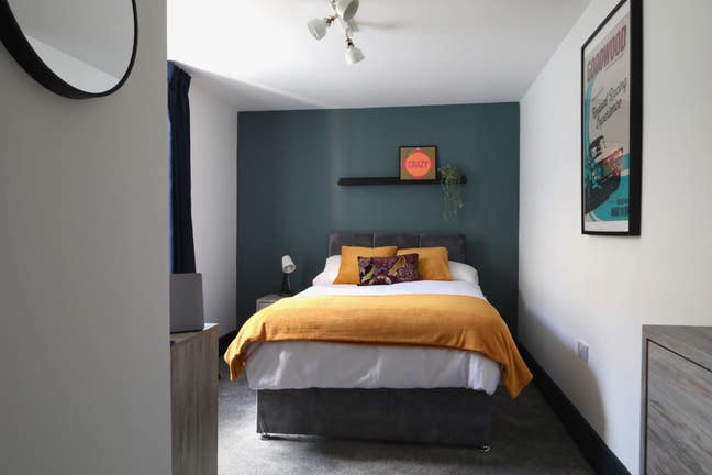Quality & Professional Rooms in Newport Main Photo