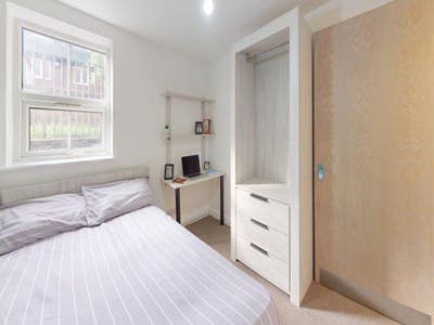 2 Bedroom Flat/ Manchester M14 Main Photo