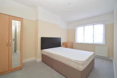 Quality Rooms Near Hospitals & City Centre BS9 Main Photo