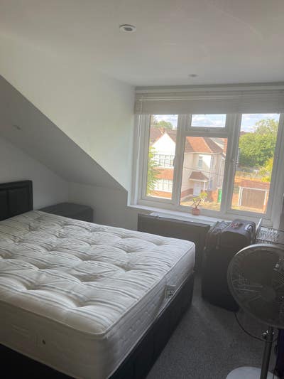 Fully furnished double bedroom  Main Photo