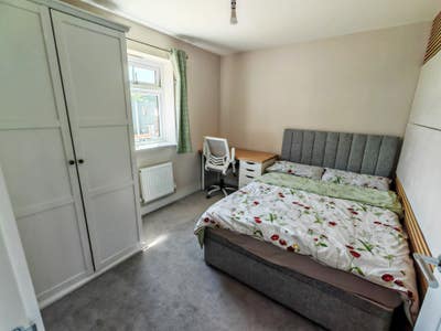 Top spec double Room with main bathroom Main Photo